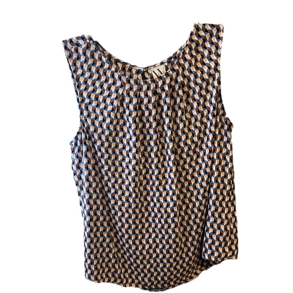 Retro pattern blouse hundred percent polyester woman’s size large